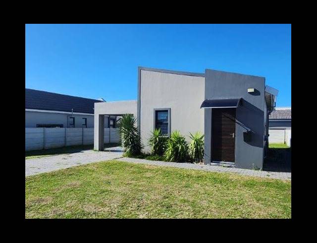 2 BEDROOM TOWNHOUSE FOR SALE IN PARSONSVLEI
